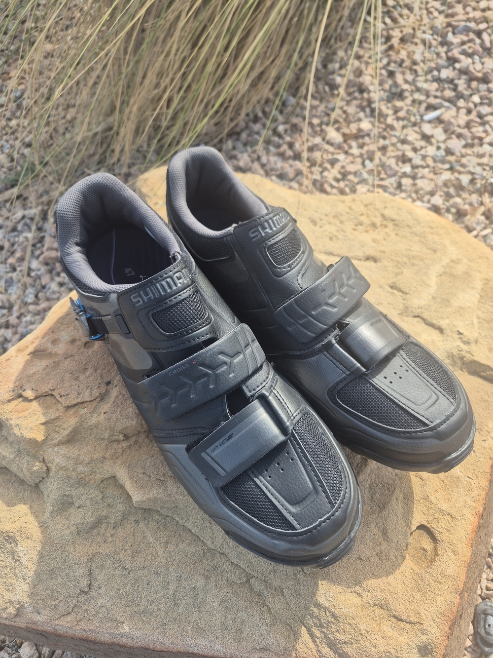 Shimano Men’s Black Cycling Shoes - Secure Buckle & Strap